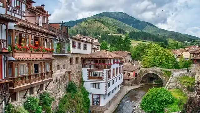 Read more about the article 她命中五間房，如今六間了——那多出來的呢？